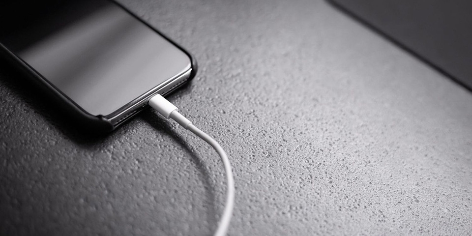 Màn hình iPhone không nhận cảm ứng: Nguyên nhân và cách khắc phục đơn giản, hiệu quả