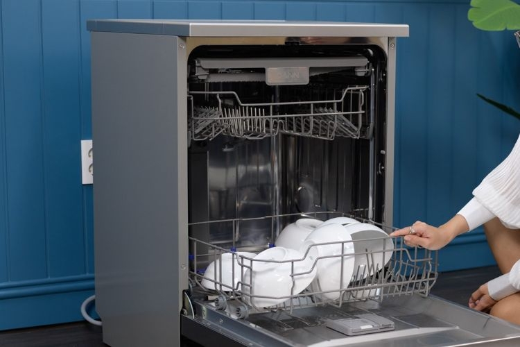 Kinh nghiệm mua máy rửa bát: Thiết kế và kích thước máy phù hợp với không gian