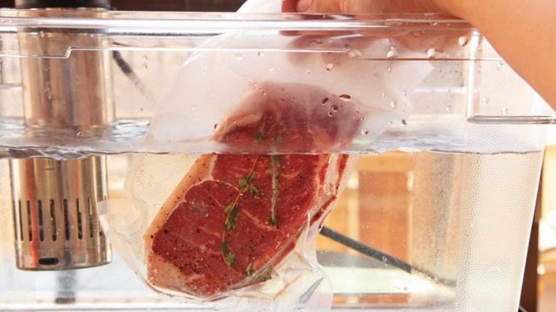 Rã đông nhanh không cần lò vi sóng bằng gừng