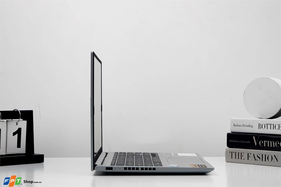 Asus Vivobook 15 OLED A1505VA-L1113W