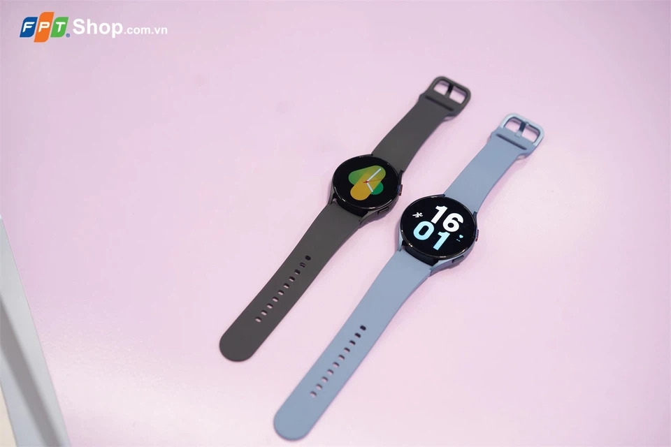 Thiết kế đơn giản, năng động của chiếc đồng hồ thông minh Samsung Galaxy Watch 5