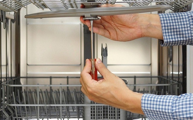Sửa lỗi máy rửa bát không tan xà phòng