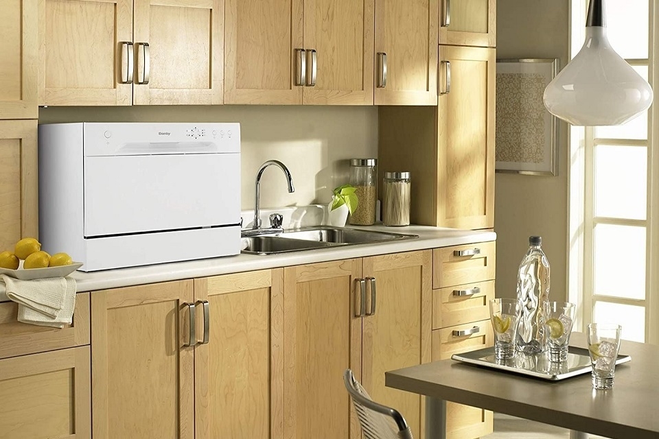 Đặc điểm của máy rửa bát 6 bộ