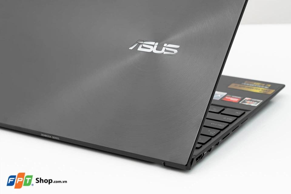 Asus Zenbook UM5401QA-KN209W