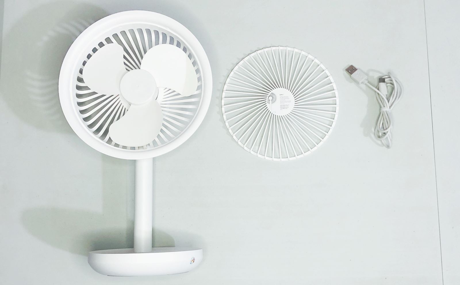 Cách sửa quạt mini cầm tay không quay bước 3