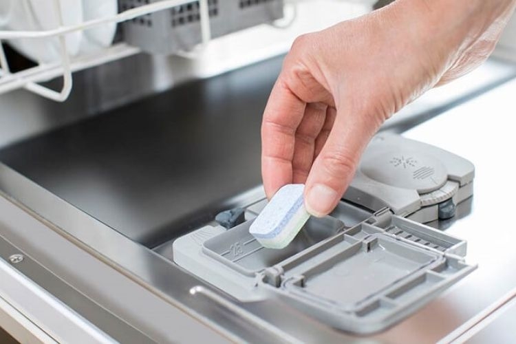 chất tẩy rửa cho máy rửa bát: viên rửa bát