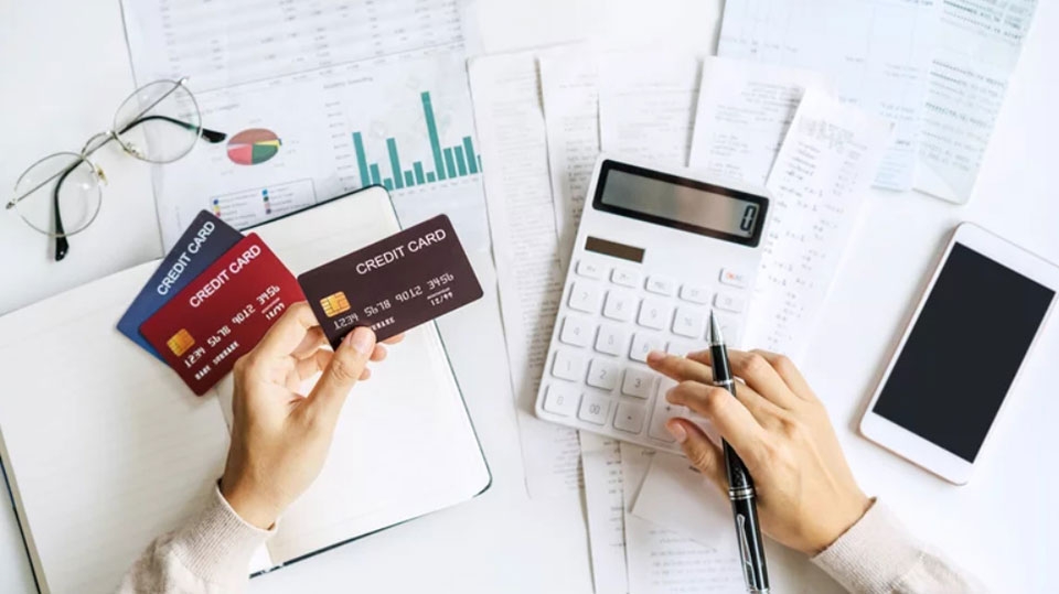 Nhược điểm của máy rửa bát: Thêm chi phí mua sắm và bảo dưỡng