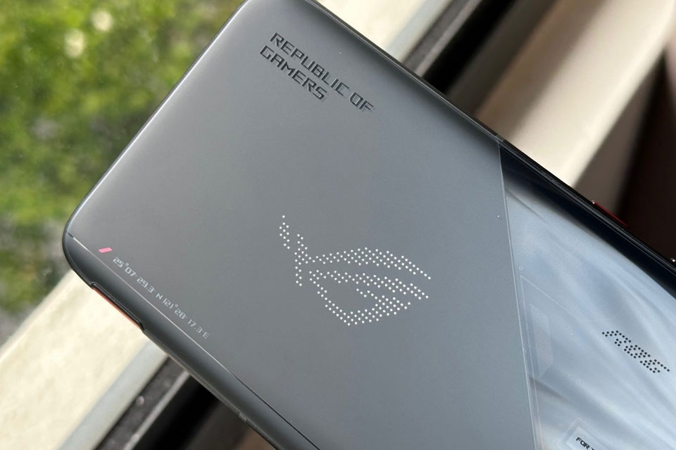 Trên tay Asus ROG Phone 7 - Ảnh 13