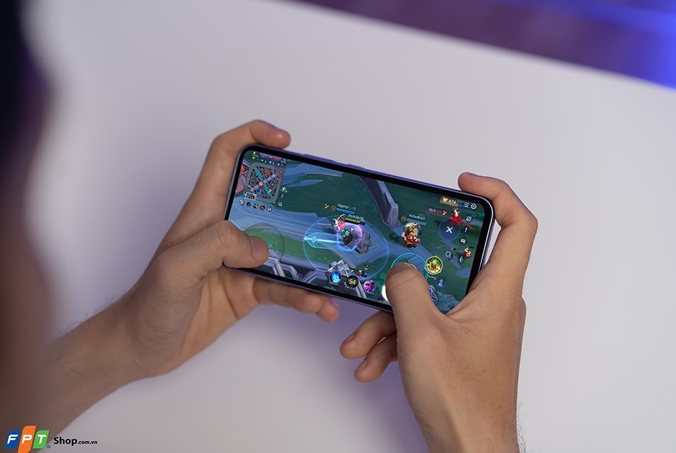 “Học lỏm” 3 mẹo chơi Liên Quân cực hay trên Samsung Galaxy A54 5G của Red, Maris và Lai Bâng 3