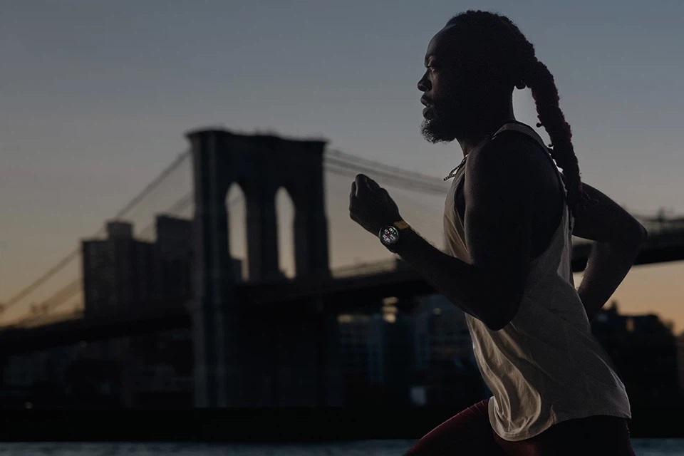 Đồng hồ thông minh Garmin Forerunner 965 đồng hành cùng bạn trên từng bước chân