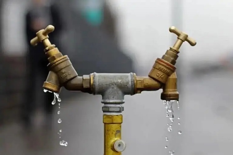 Áp lực nước đầu vào thấp sẽ khiến đèn báo số 1 nhấp nháy