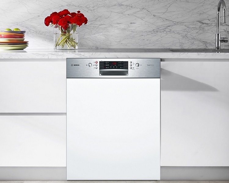 Máy rửa bát không hoạt động có thể do đóng cửa chưa đúng