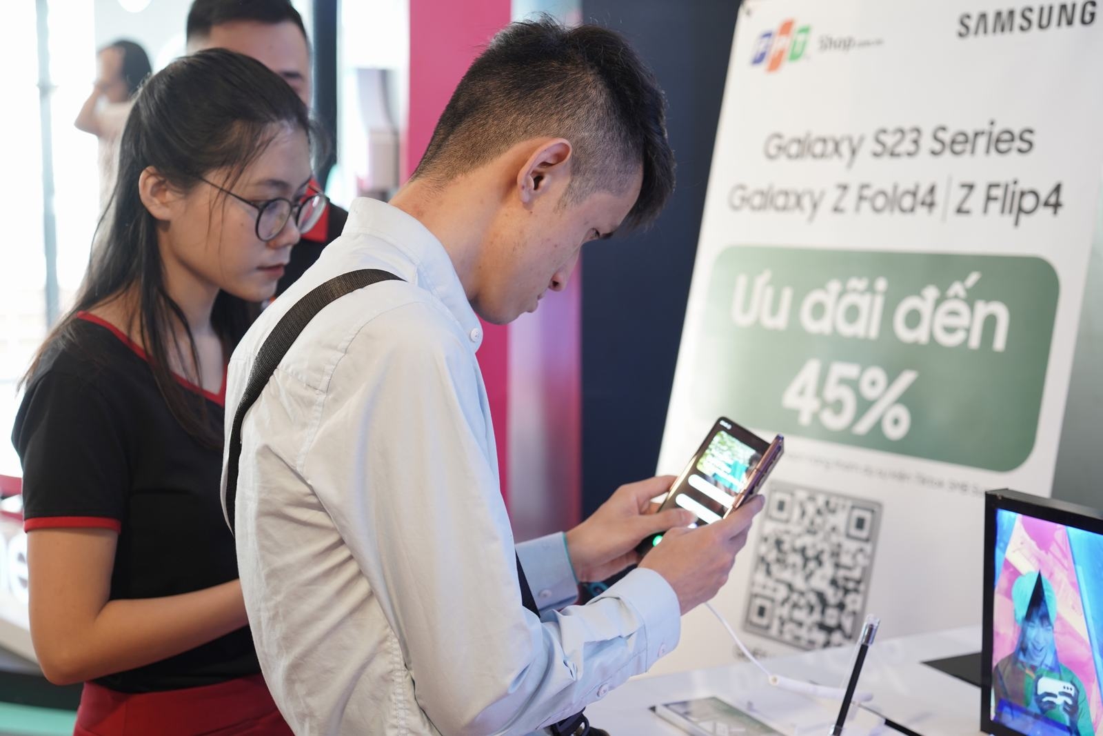 FPT Shop Samsung sự kiện TikTok for Business SMB Vietnam Summit