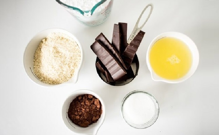 Nguyên liệu làm vỏ bánh Macaron