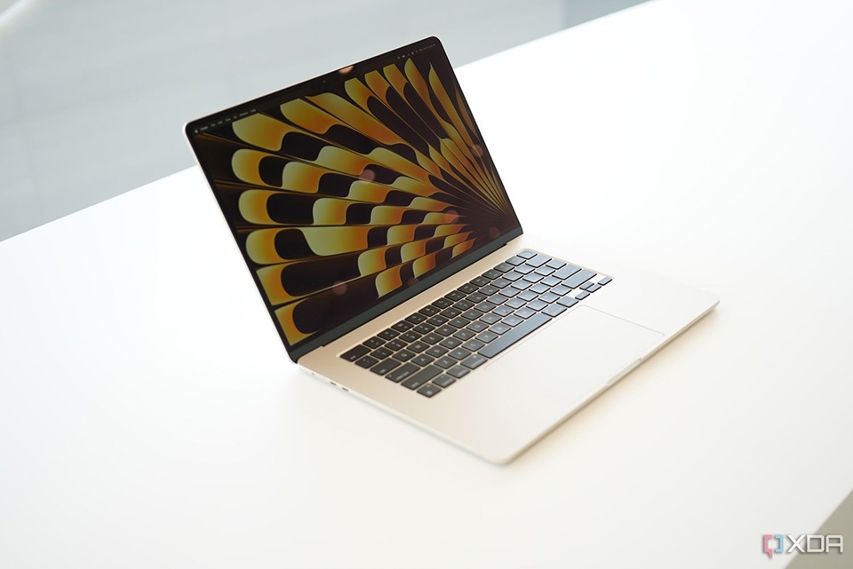 Trên tay MacBook Air 15 inch (ảnh 2)