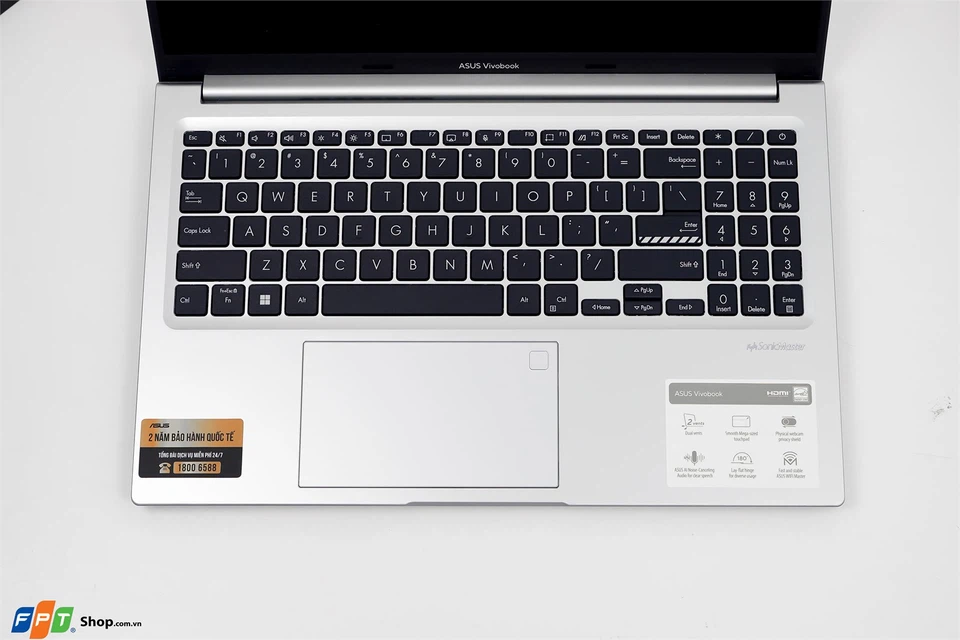 Asus Vivobook 15 OLED A1505VA-L1113W