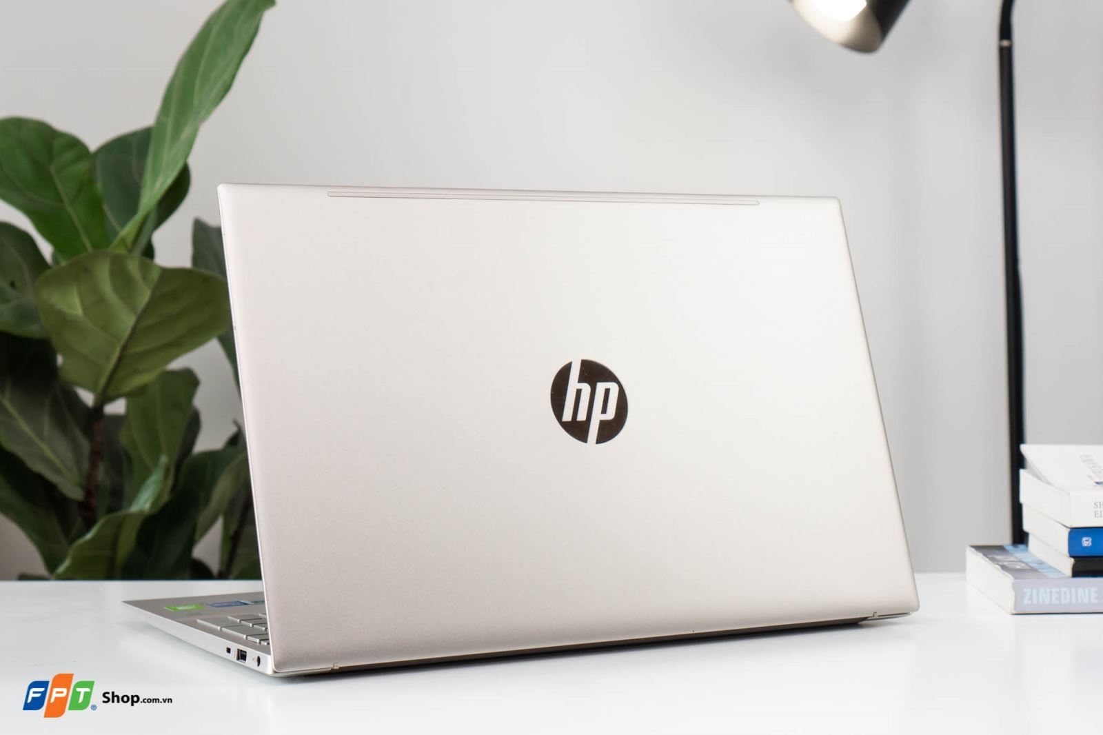 HP Pavilion 15-eg2081TU