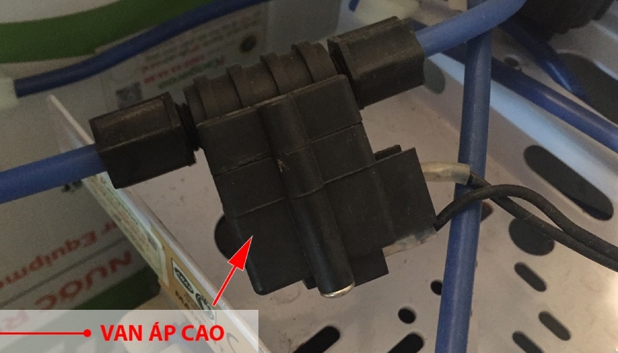 thay&nbsp;van áp cao máy lọc nước&nbsp;trong trường hợp van bị hỏng