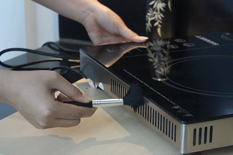 Quạt gió trên bếp từ (Ảnh 5)