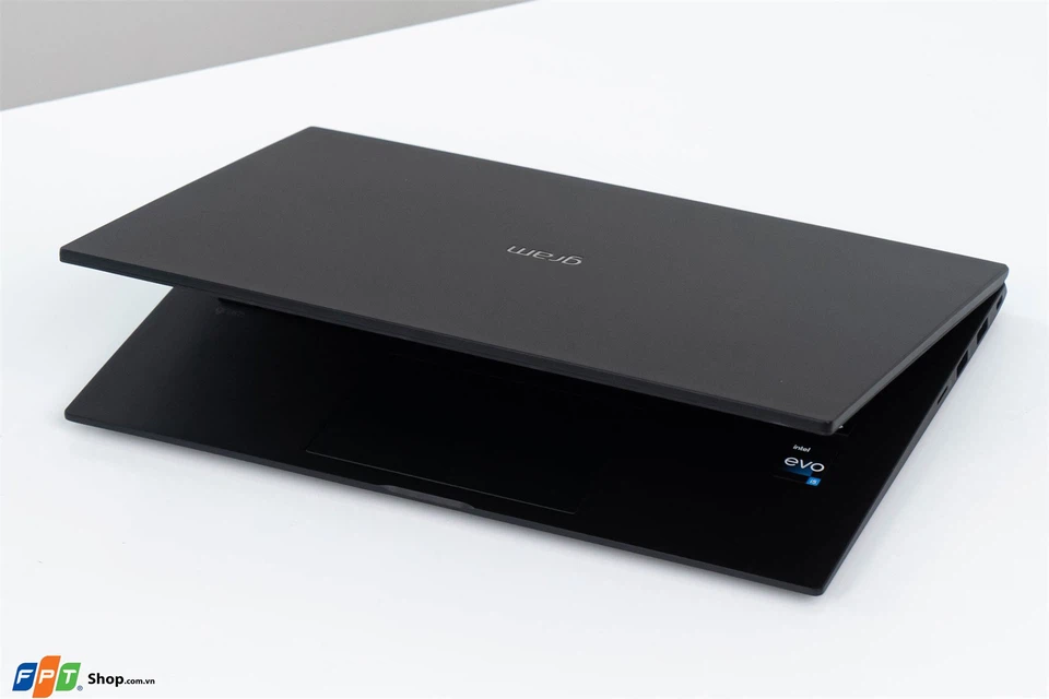 LG Gram 14Z90Q-G.AJ32A5