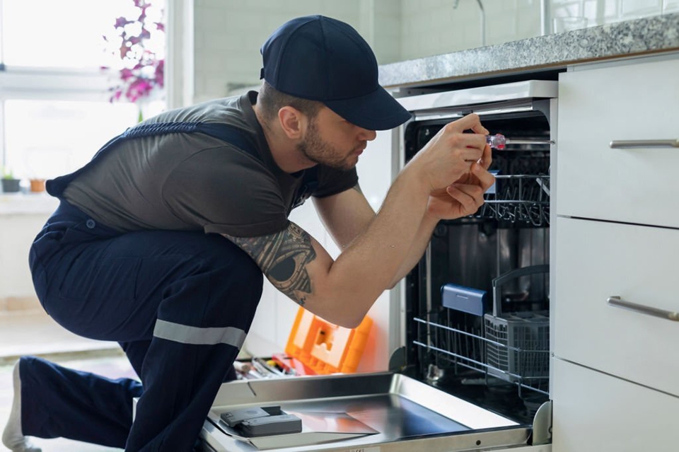 Khắc phục sự cố máy rửa bát đang chạy thì mất điện