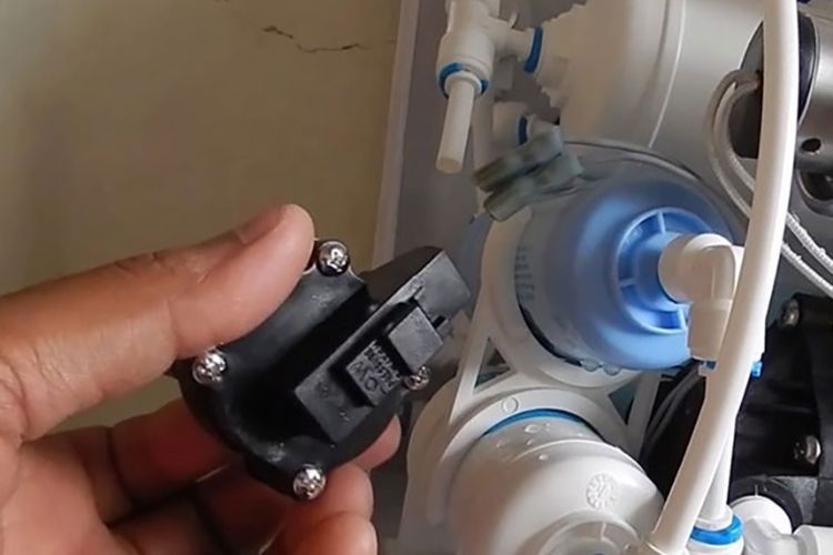 Van áp cao máy lọc nước có tác dụng gì?