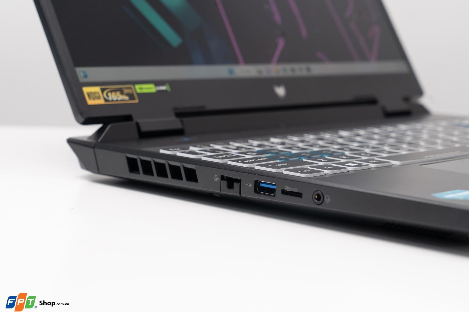 Acer Predator Helios Neo 16