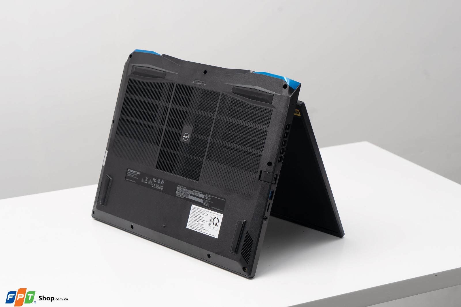 Acer Predator Helios Neo 16