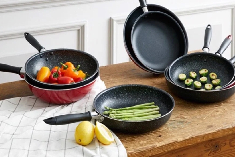 Vì sao nên biết chảo chống dính bao nhiêu tiền?