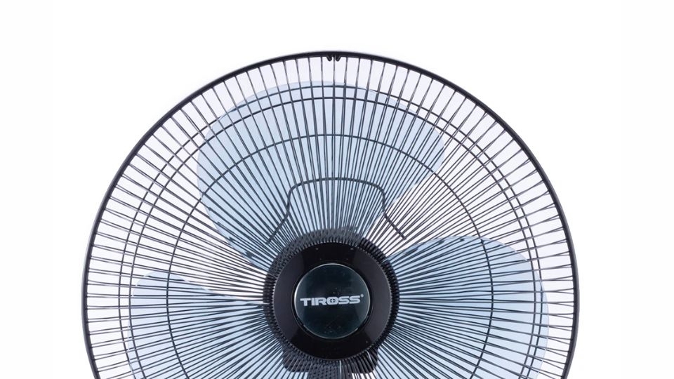 Sải cánh quạt bàn Tiross TS-911