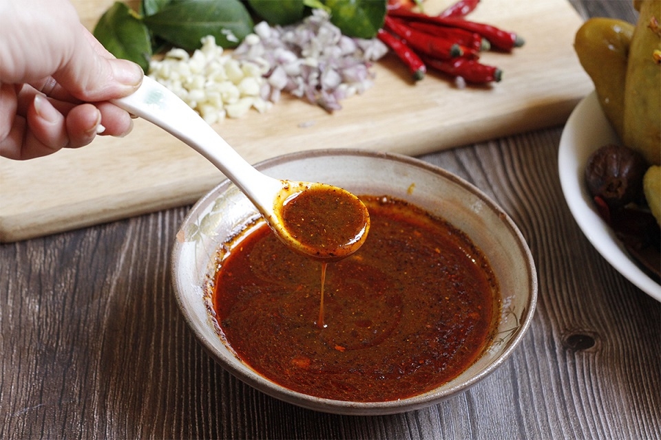 Nước sốt ướp khô gà lá chanh