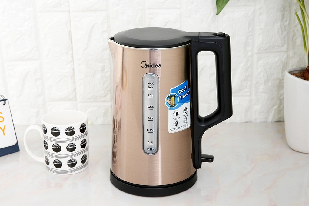 Ấm siêu tốc Midea có tốt không về mặt thiết kế