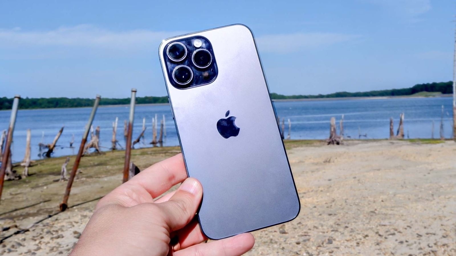 So sánh iPhone 15 Pro và iPhone 15 Pro Max (ảnh 2)