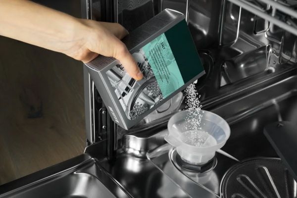 máy rửa bát có cần muối không - hình 3