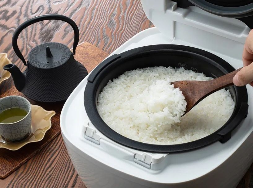 Nồi cơm cao tần nấu cơm bị thiu