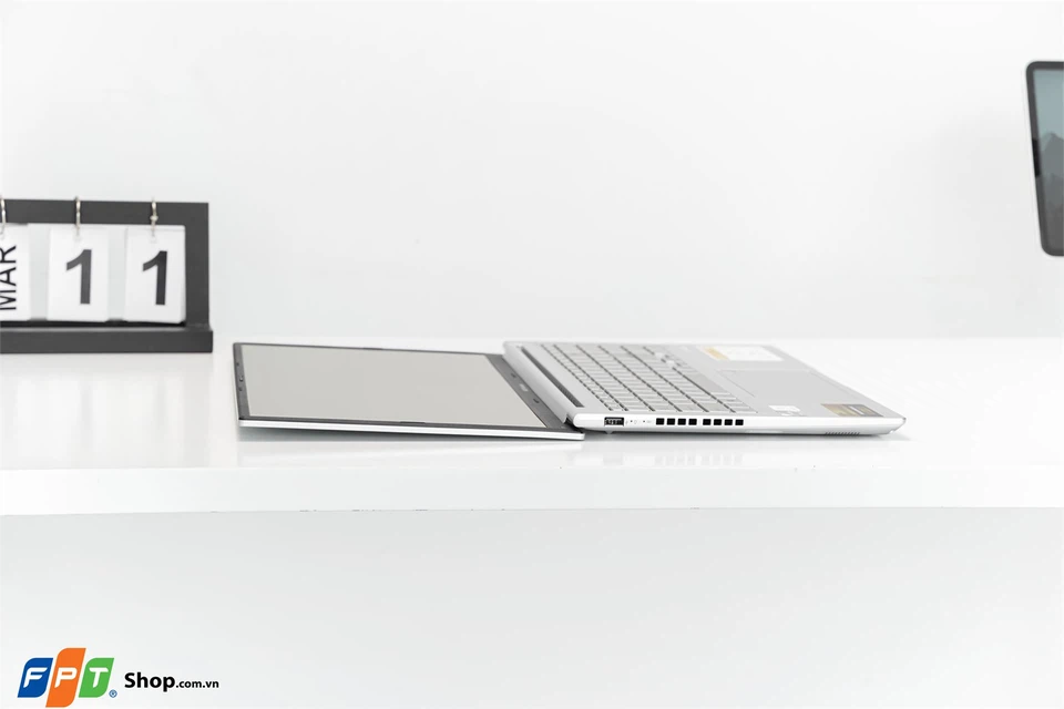 Asus Vivobook A1503ZA-L1139W