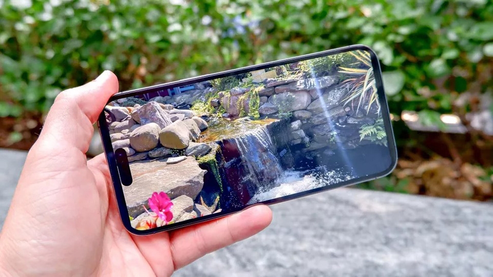 So sánh iPhone 15 và iPhone 15 Pro (ảnh 3)