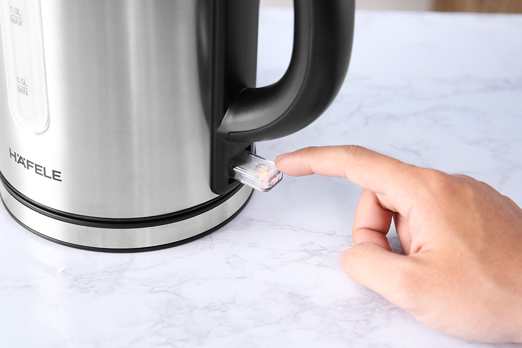 Nút bật điều khiển có đèn báo tiện lợi