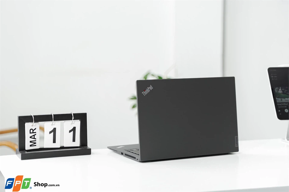 Lenovo ThinkPad T14s Gen 2