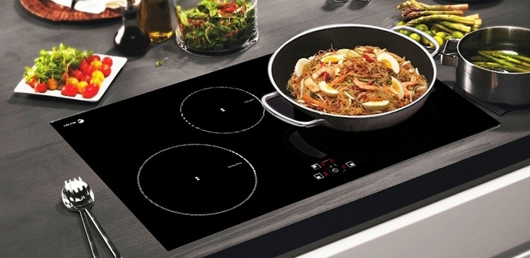 Bếp từ Đức thiết kế nhỏ gọn, hiện đại, sang trọng