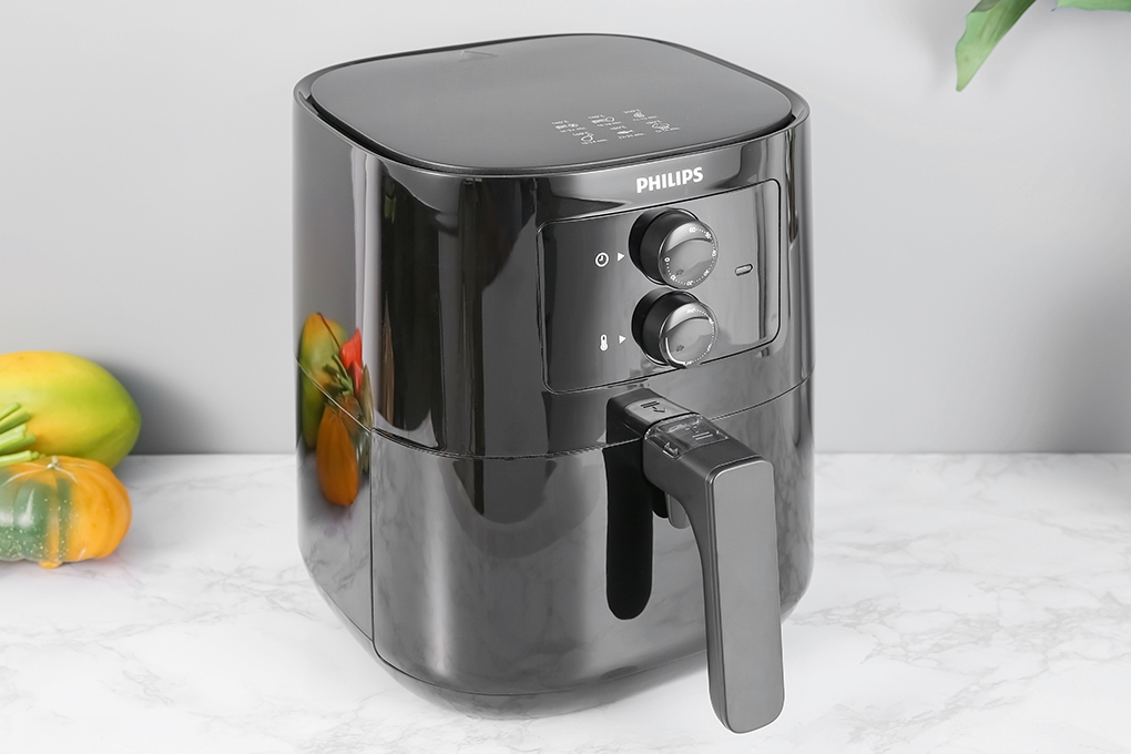 Nồi chiên không dầu Philips HD9200/90 được tích hợp sẵn nhiều món ăn tự động giúp bạn tha hồ lựa chọn và chế biến cho cả nhà