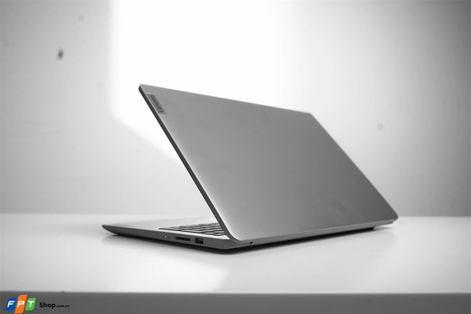 Lenovo IdeaPad 1 15AMN7