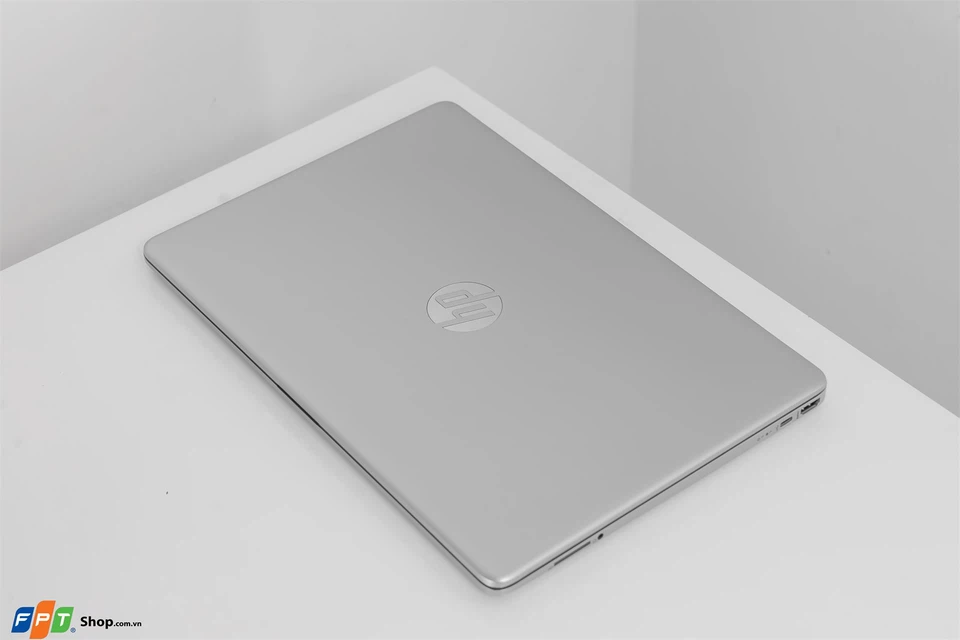 HP 15s fq2712TU