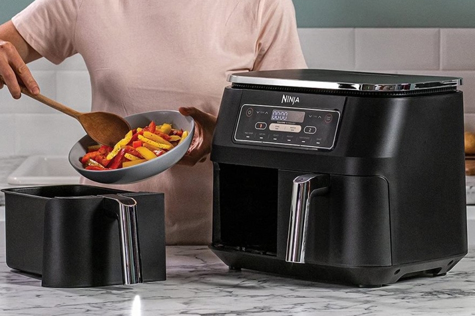 Nồi chiên không dầu hai ngăn