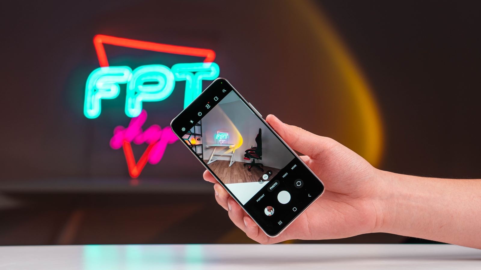 Giảm đến 9.5 triệu đồng, đây là thời điểm tốt nhất để sắm Samsung Galaxy S22