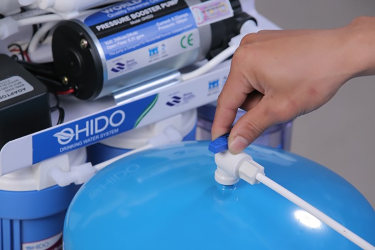 Máy lọc nước kêu do đóng van không đúng cách