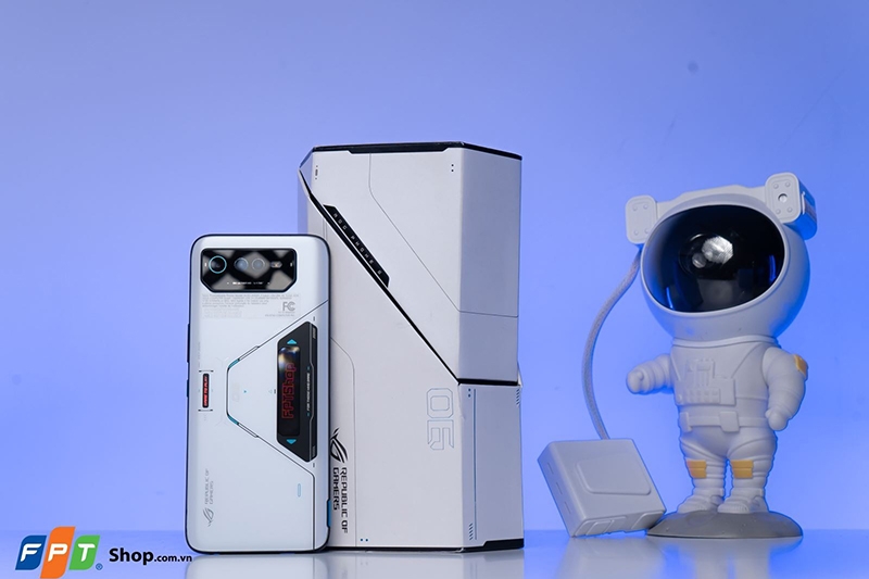 TOP 5 điện thoại pin khủng cấu hình cao (Ảnh 2)