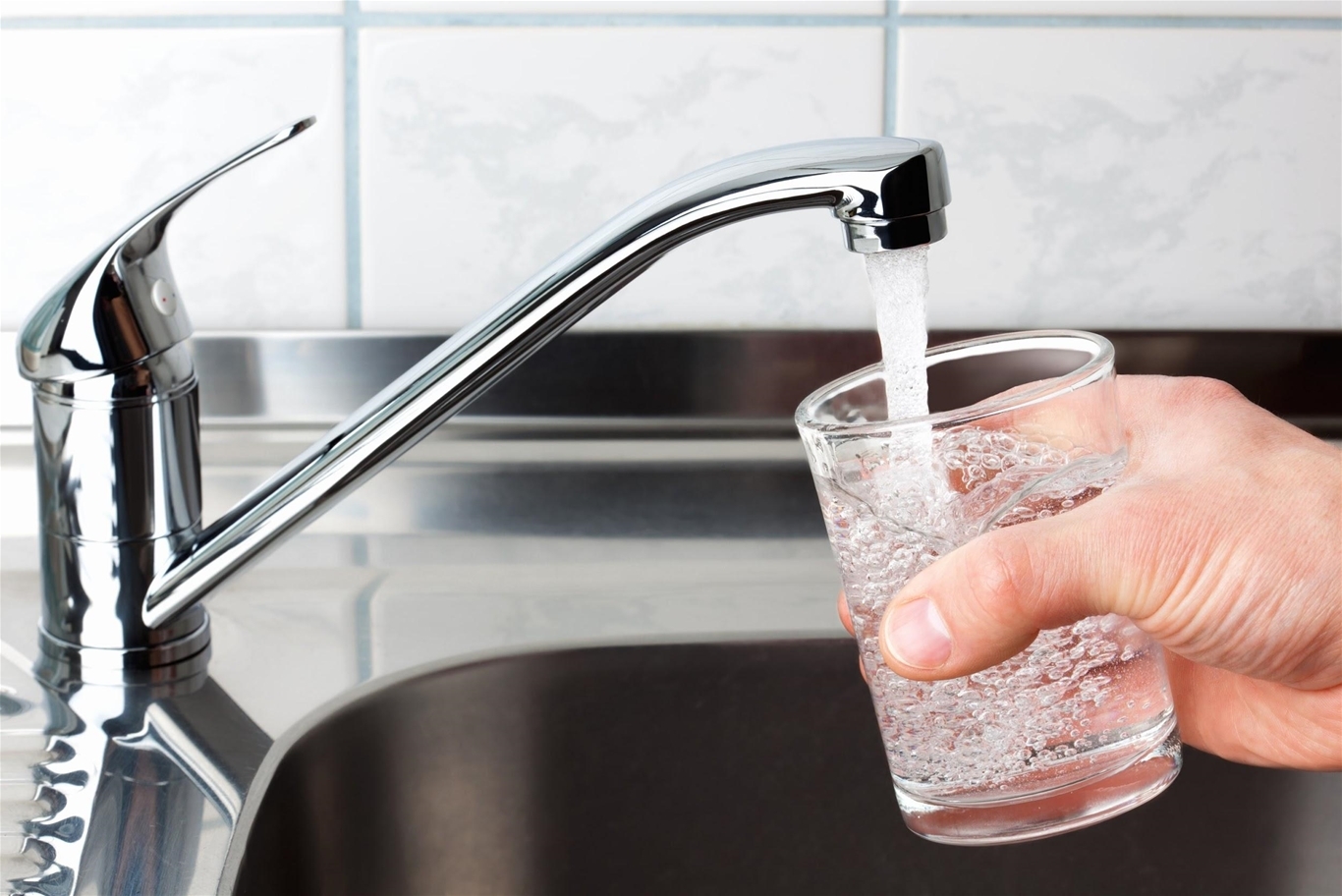 Nước mềm có hàm lượng khoáng chất hòa tan cực kỳ thấp