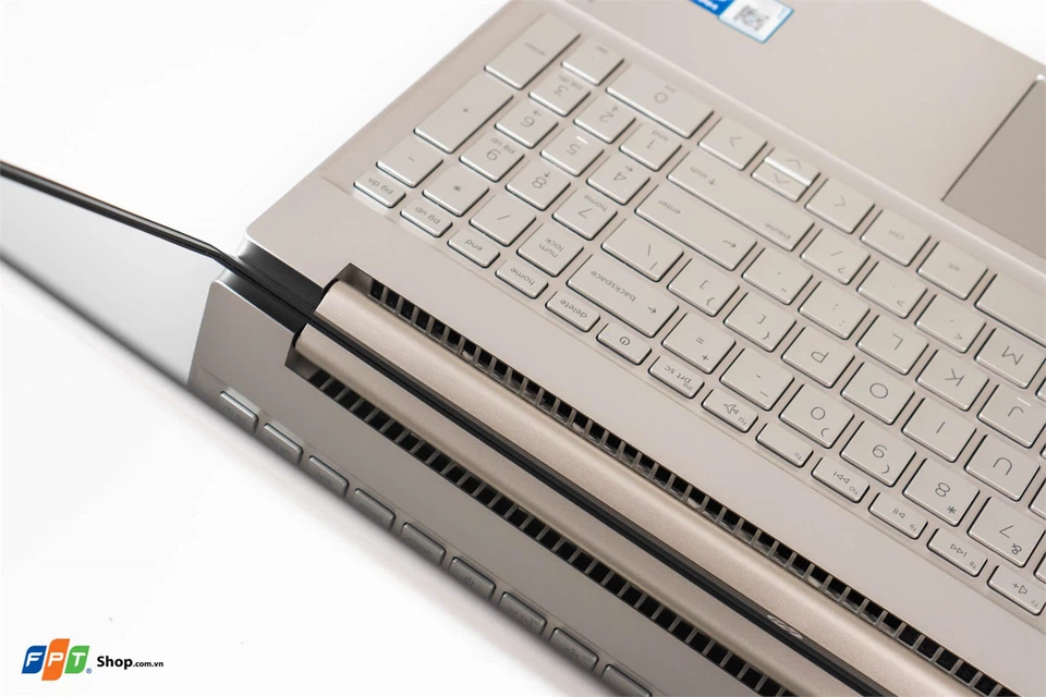 HP Pavilion 15 eg2055TU
