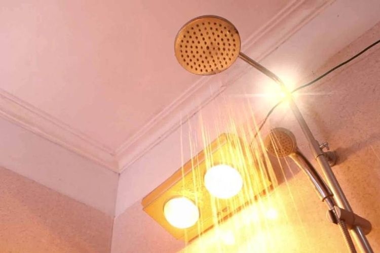 Nguyên nhân đèn sưởi nhà tắm bị nổ